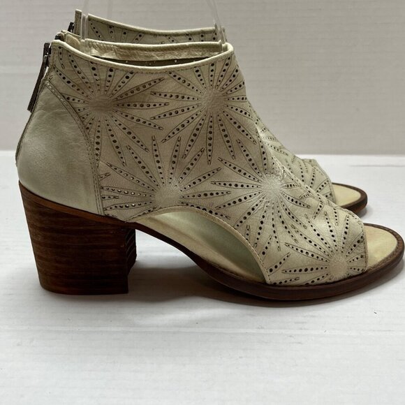 Veracruz Leather Perforated‎ Peeptoe Stacked Heel Ankle Bootie Tan Size 38/ 7.5 - Picture 2 of 11